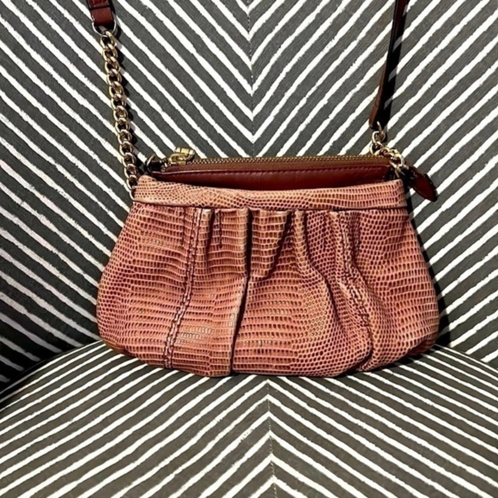 Bag booked Plase don’t buy.